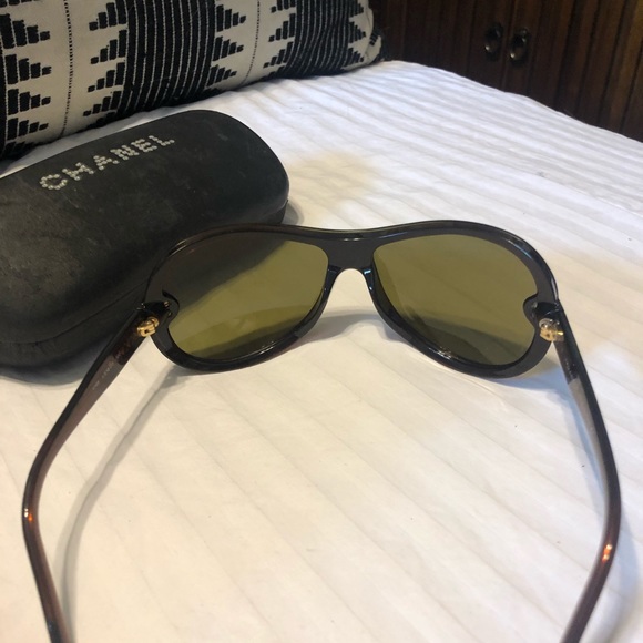 Chanel Suglasses - Picture 4 of 4